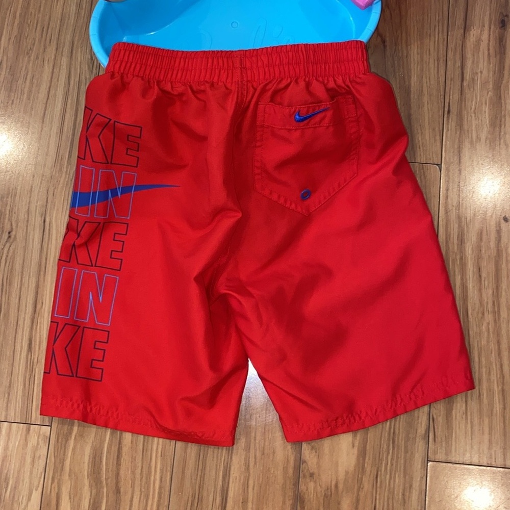 Nike Block Logo Breaker 8" Swim Trunks (Big Kids) Size S in Red & Royal Blue - Picture 2 of 8